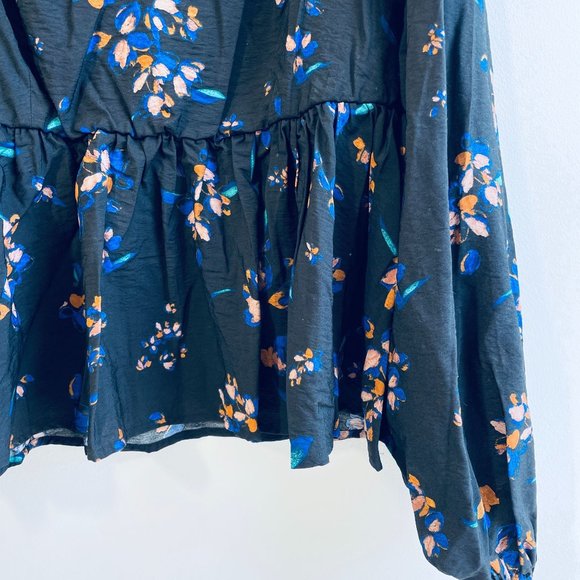 Ava & Viv Women's Top Size 1X Black Peplum Floral Print Long Sleeve Plus New - Picture 5 of 10